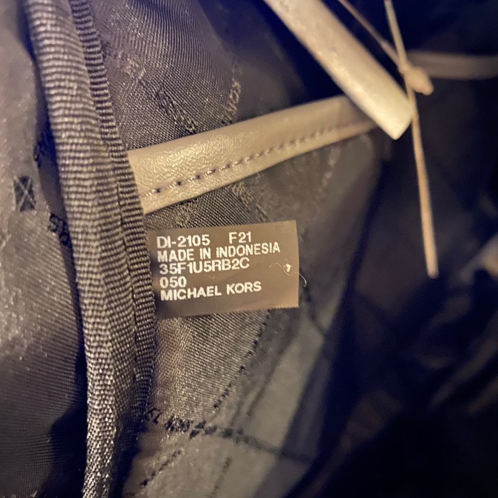 Michael Kors Rae MD Graphic backpack heather grey - Picture 9 of 9